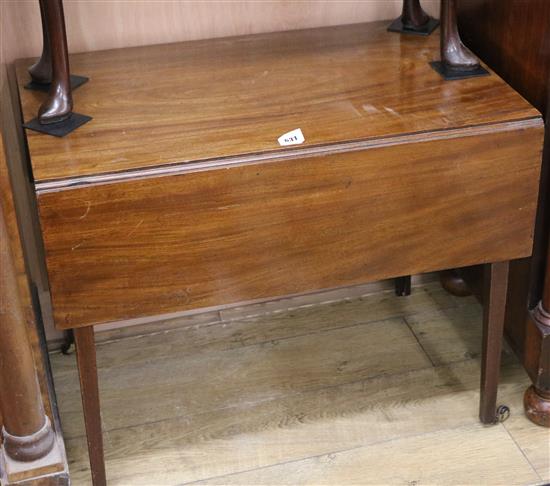 A George III mahogany Pembroke table, W.84cms